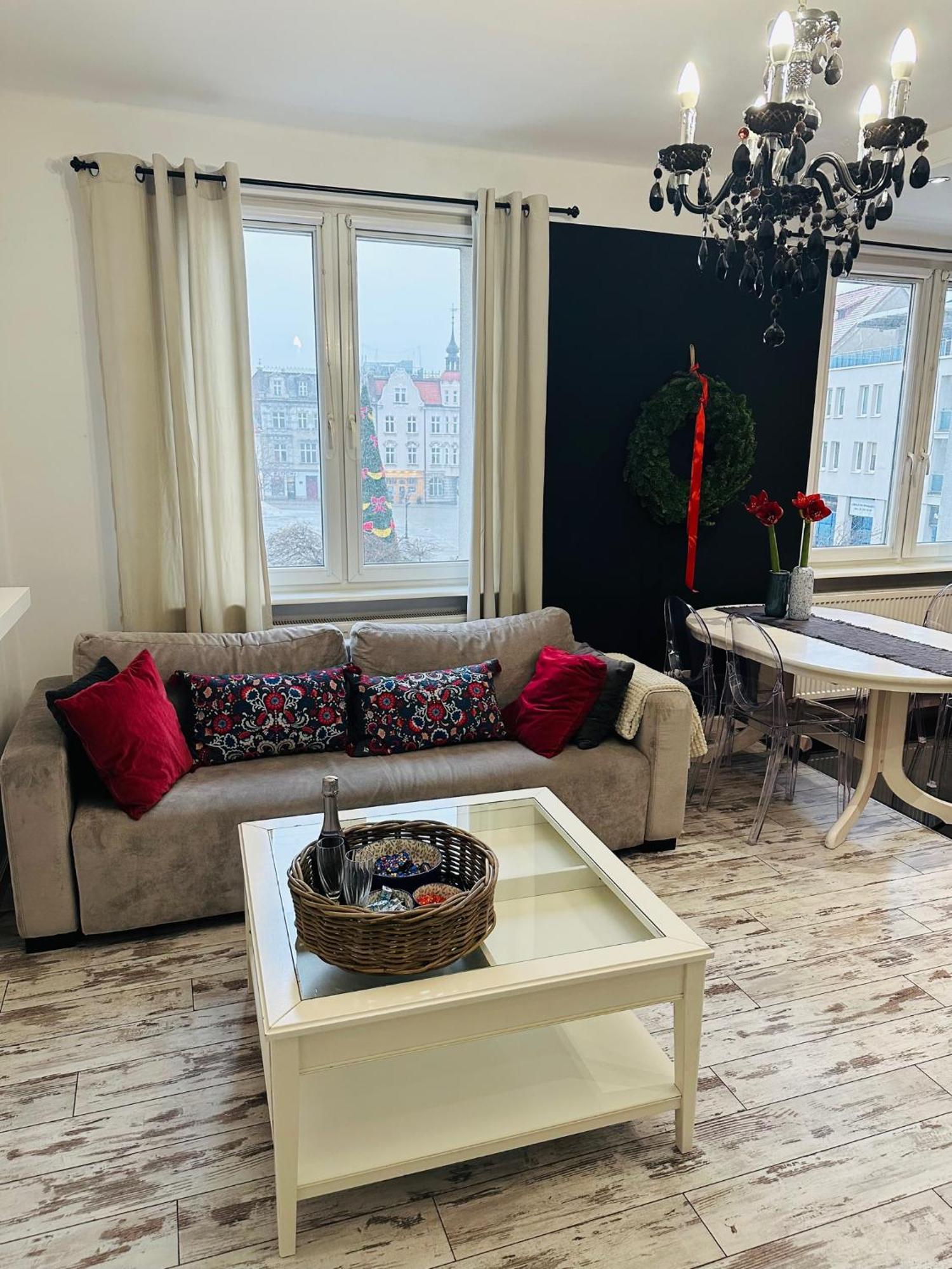Rynek Apartament タルノフスキェ・グルィ エクステリア 写真